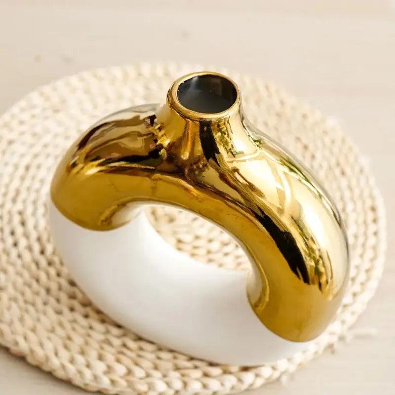 Black Gold Circle Vase
