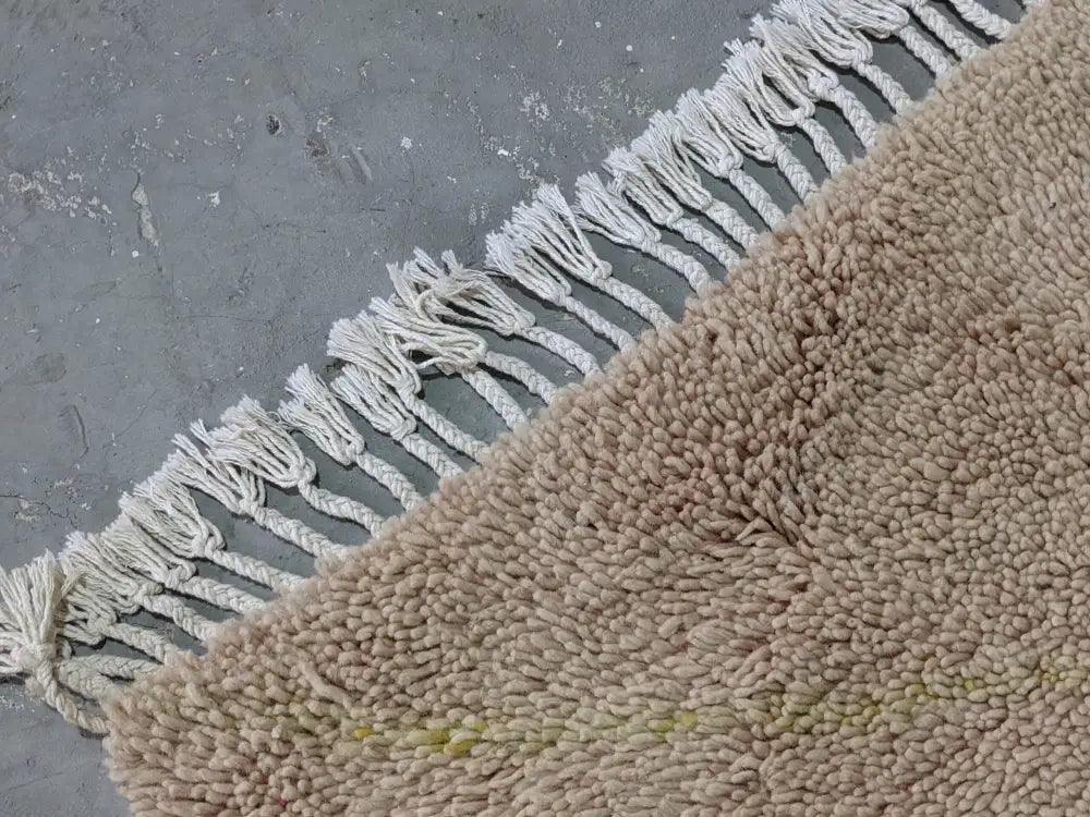 Beige Wool Fringed Rug
