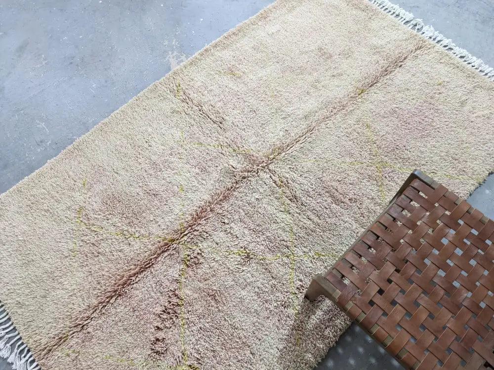 Beige Wool Fringed Rug