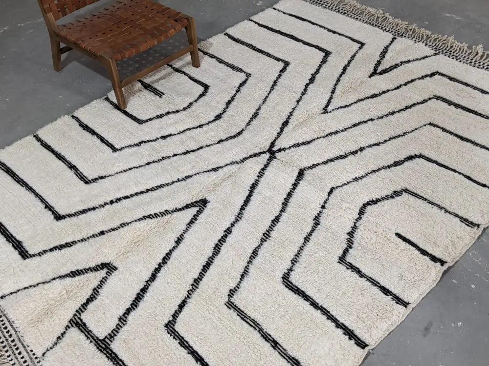 Cream Black Geometric Rug