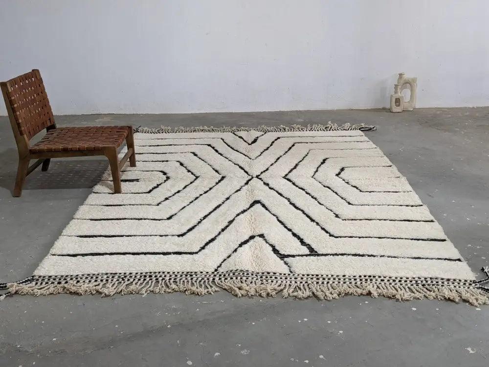 Cream Black Geometric Rug