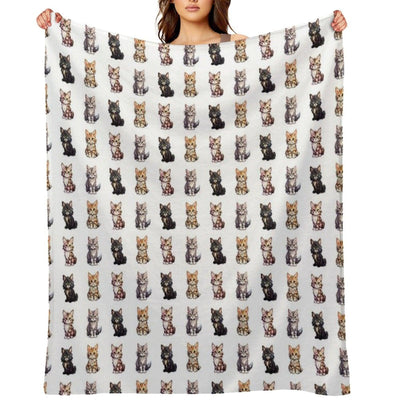 Cute Maine Coon Cats Throw Blanket