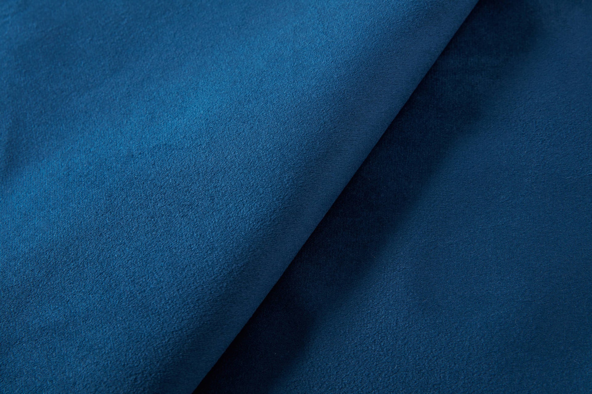 Peyton Upholstered Queen Bed with 54' High Headboard and Traditional Buttoned Tufting in Blue Velvet BLAKHOM