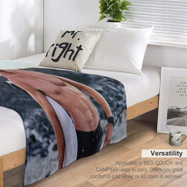 Chris Hemsworth Throw Blanket