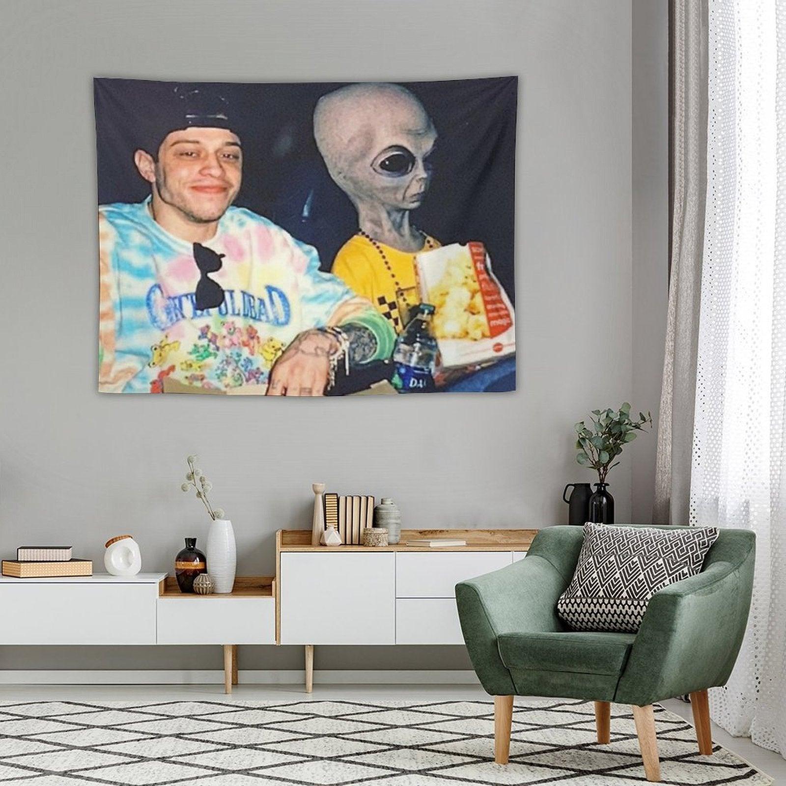 Pete Davidson Alien Tapestry Tapestry