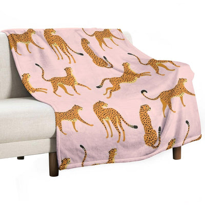 Pink Cheetah Pattern Wrinkle-free Throw Blanket