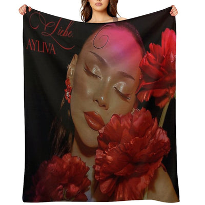 Ayliva in Liebe 2024 Lightweight Throw Blanket
