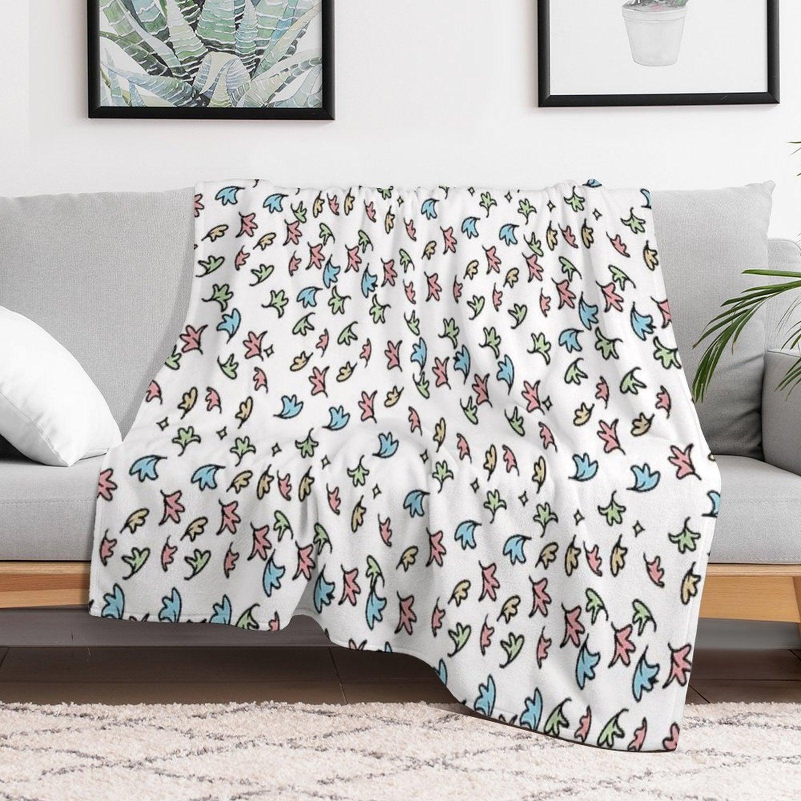 Heartstopper - Charlie And Nick - Hi Throw Blanket