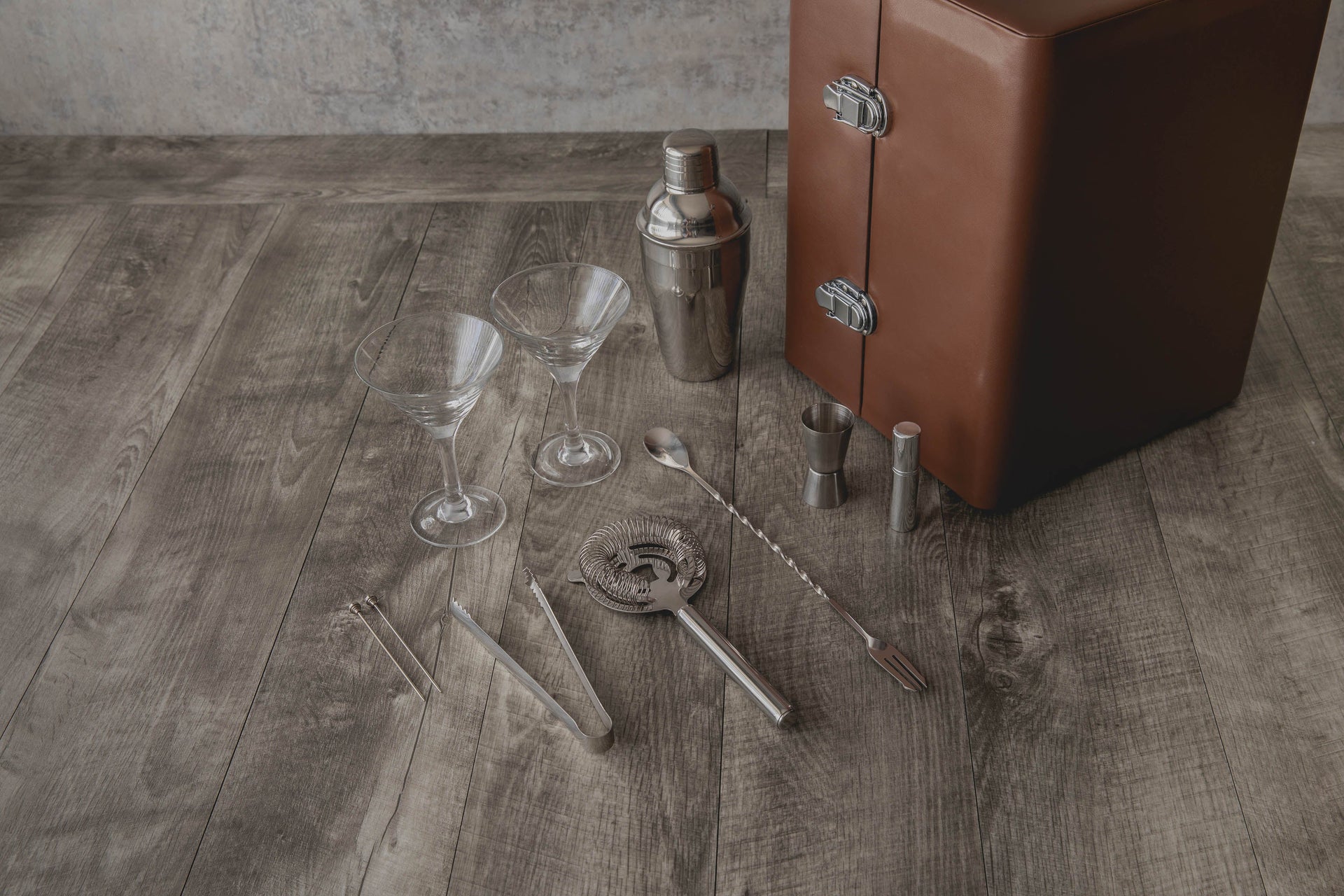 Manhattan Cocktail Case Picnic Time Family of Brands