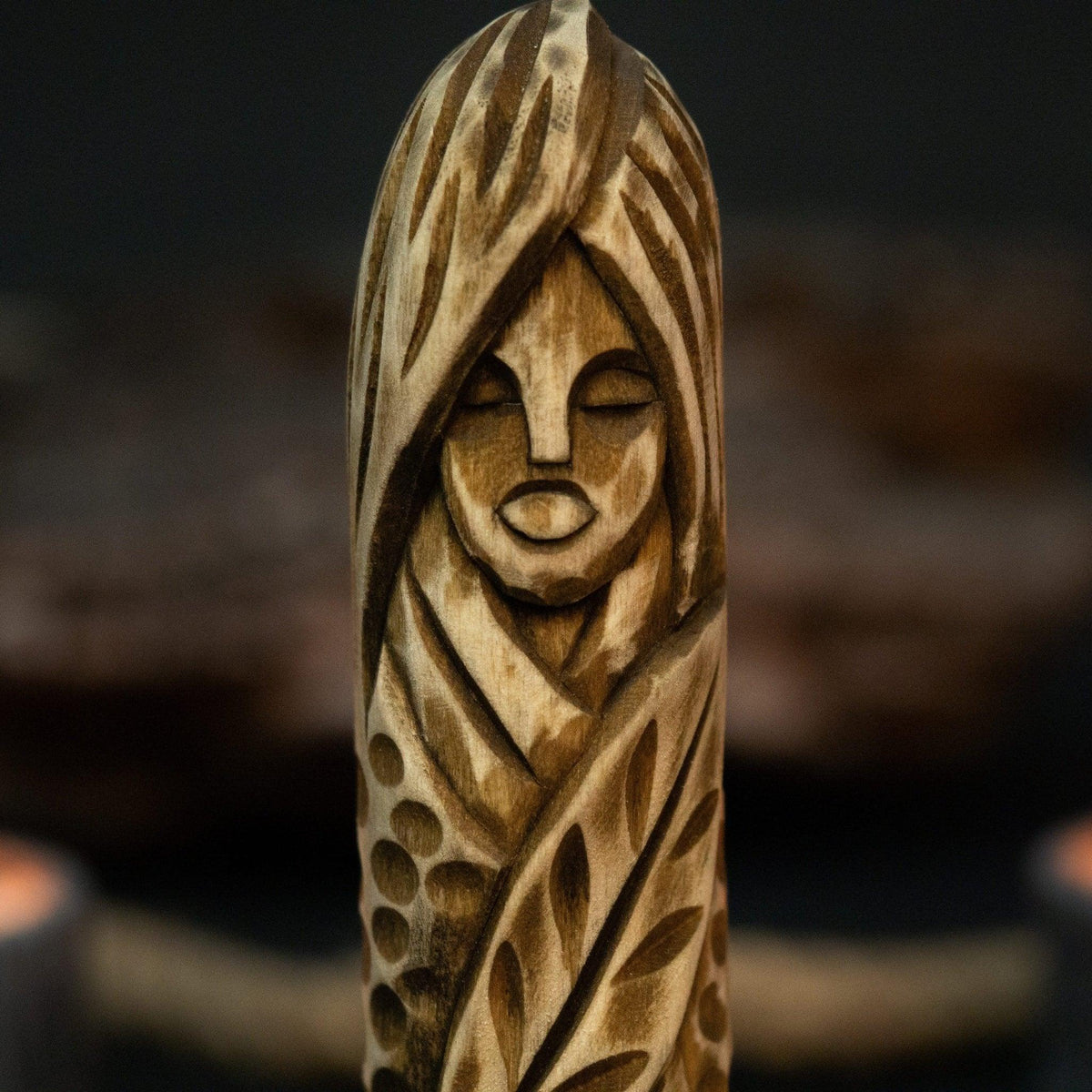 Eir Wooden Figurine – 14 cm (5.7 inch) Hand-Carved Norse Goddess of Healing