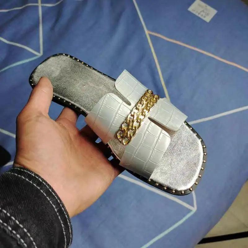 Elegant Black Women Chain Flip Flops Luxury Design  Sandal Women Outdoor Slippers Casual Style Sandals