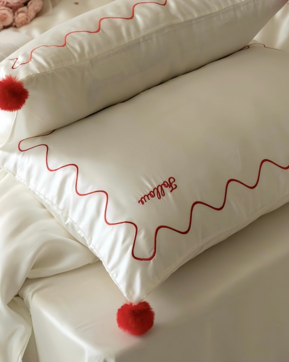 Elegant Retro Polka Dot Silky Smooth Tencel Lyocell Queen Size Duvet Cover Set