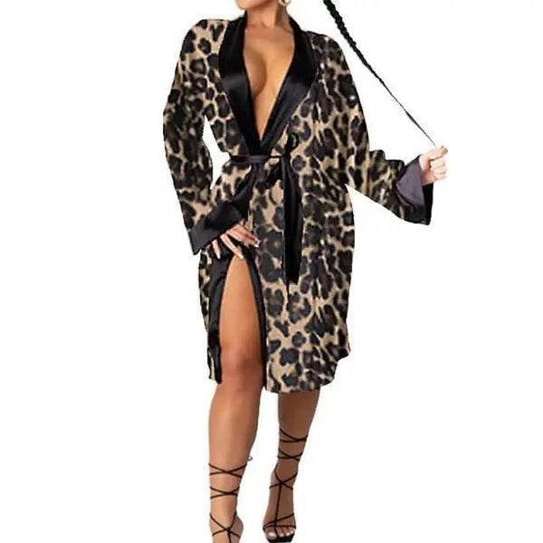 Elegant Women Indoor Robes Modern Design Bathrobes Ladies Long Sleepwear Soft And Comfortable Womens Bathrobes