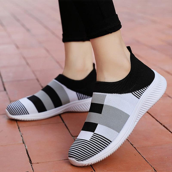 Elegant Women Shoes Espadrilles Knitted Sneakers Women New Flat Shoes Mix Color Casual Walking Shoes Slip-on Sock Shoe Lady Girls Running Shoes Mesh Air Mesh Womens Espadrilles