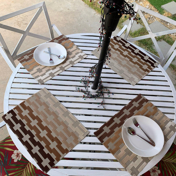 Bardot - Pack of 4 Beautiful Cut Velvet One-Side Placemats - Color: Driftwood