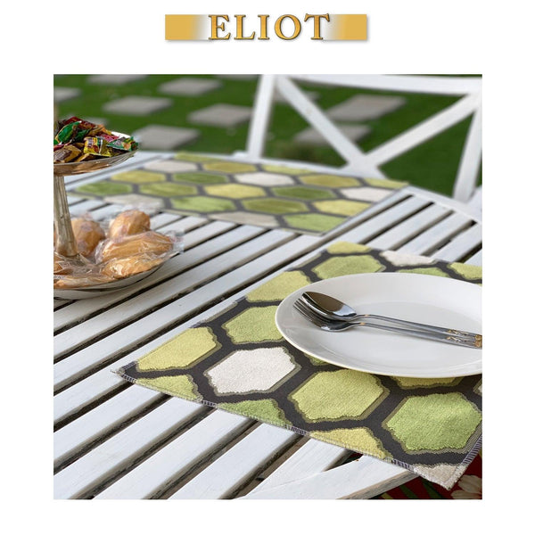 Seymour - Pack of 4 Beautiful Cut Velvet One-Side Placemats - Color: Grass