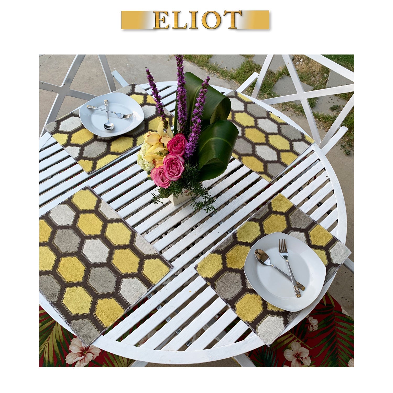 Seymour - Pack of 4 Beautiful Cut Velvet One-Side Placemats - Color:Curry