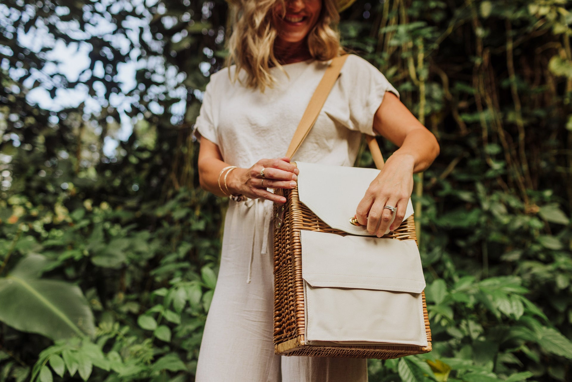 Corsica Wine & Cheese Picnic Basket