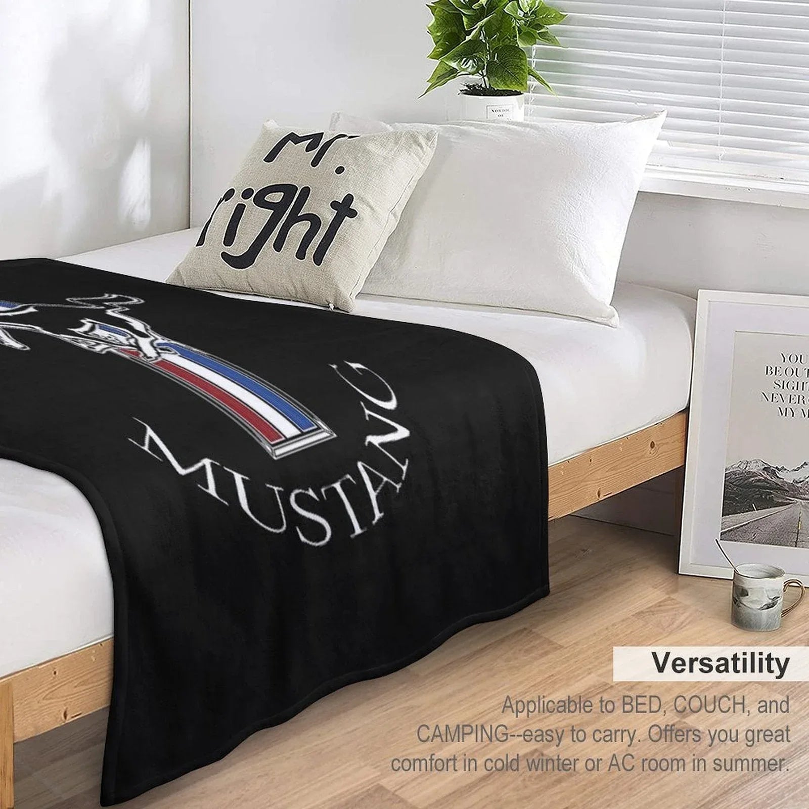Ford Mustang Logo COLOUR Throw Blanket