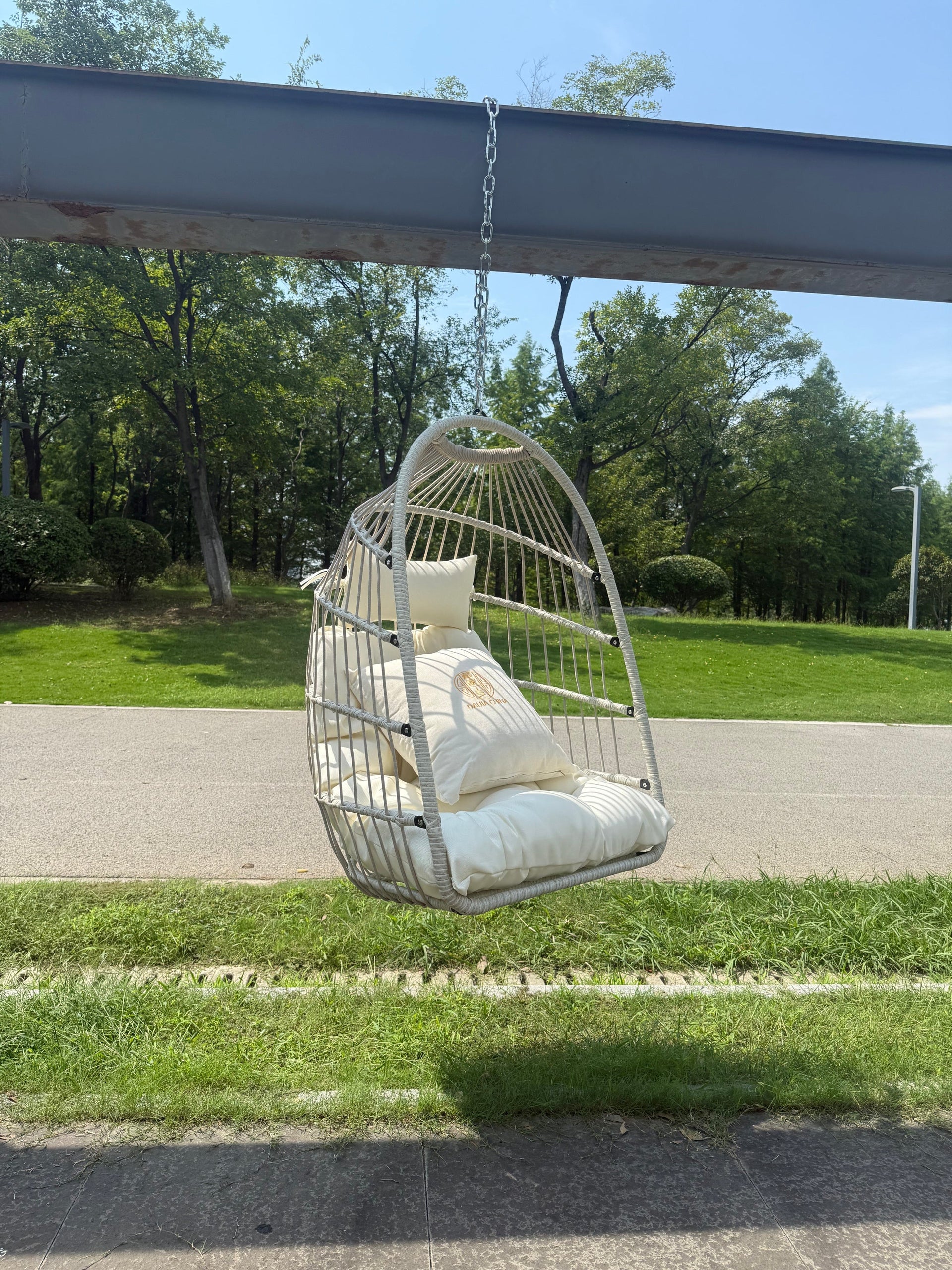 Outdoor Garden Rattan Egg Swing Hanging Chair PE Wicker Hanging Chair for Outdoor Patio