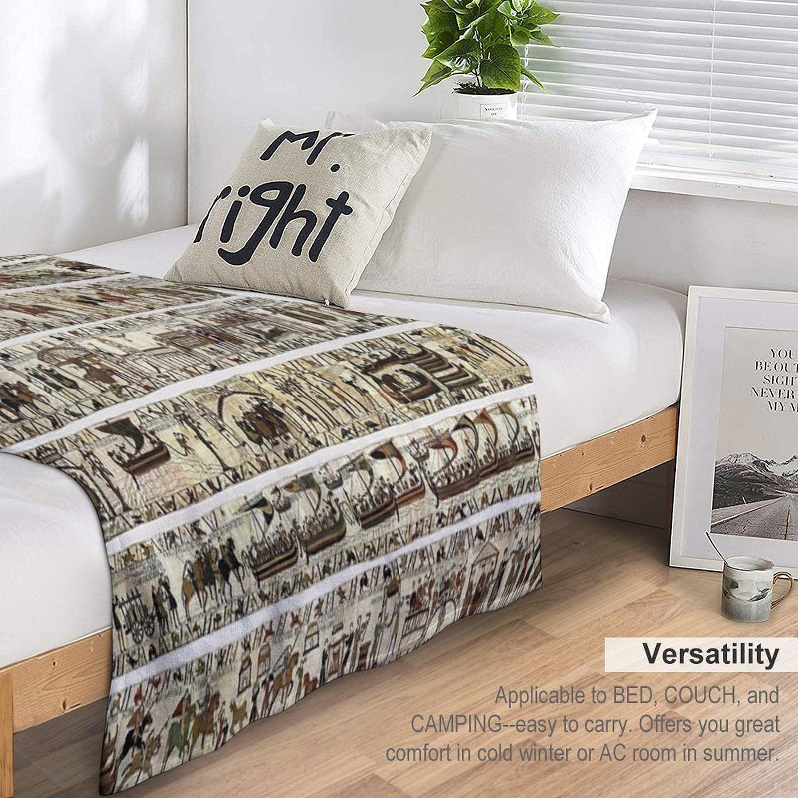 THE BAYEUX TAPESTRY Throw Blanket