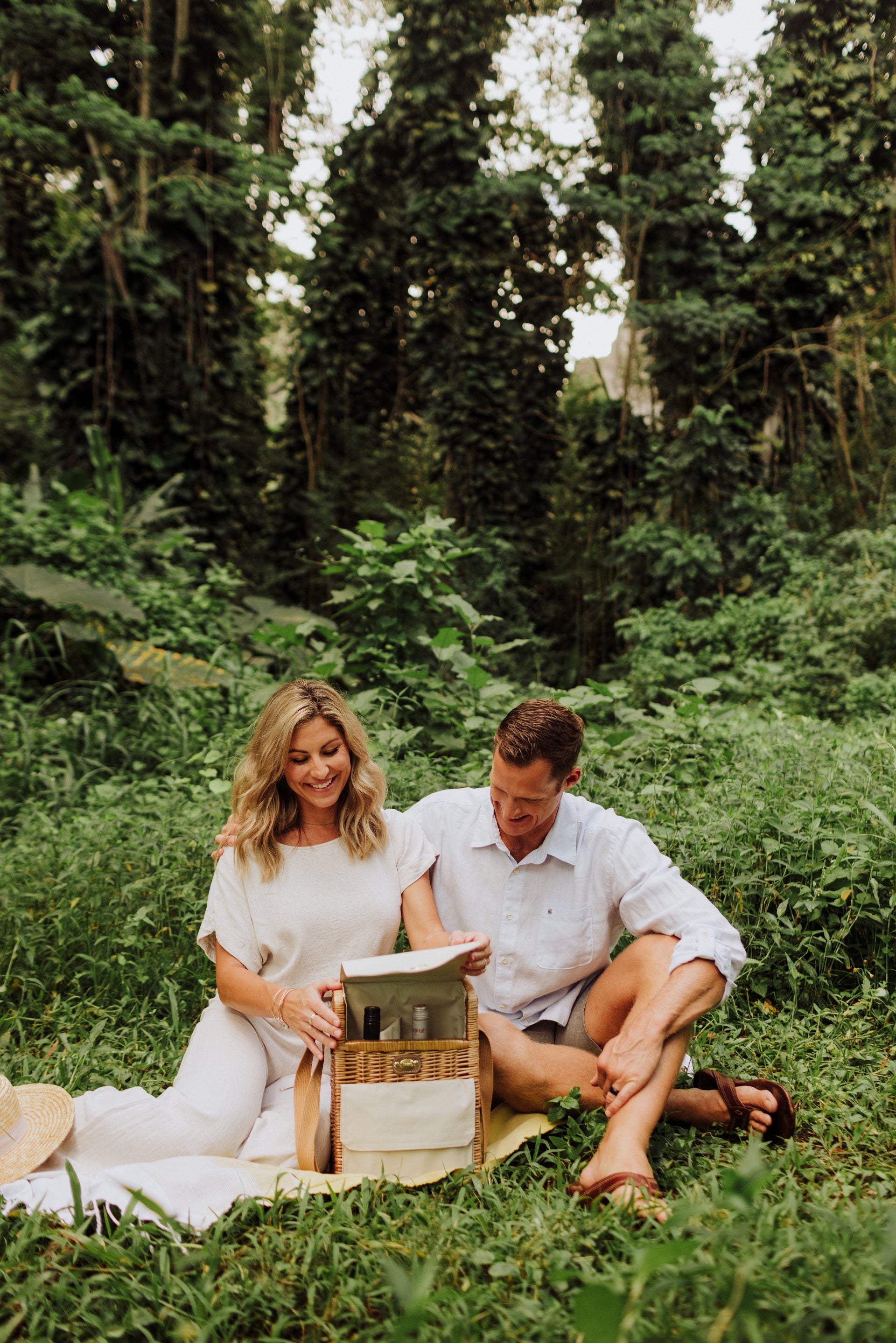 Corsica Wine & Cheese Picnic Basket