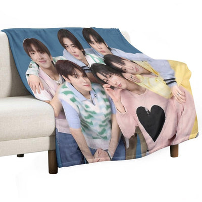 BOY NEXT DOOR' (KPOP) Lightweight Throw Blanket