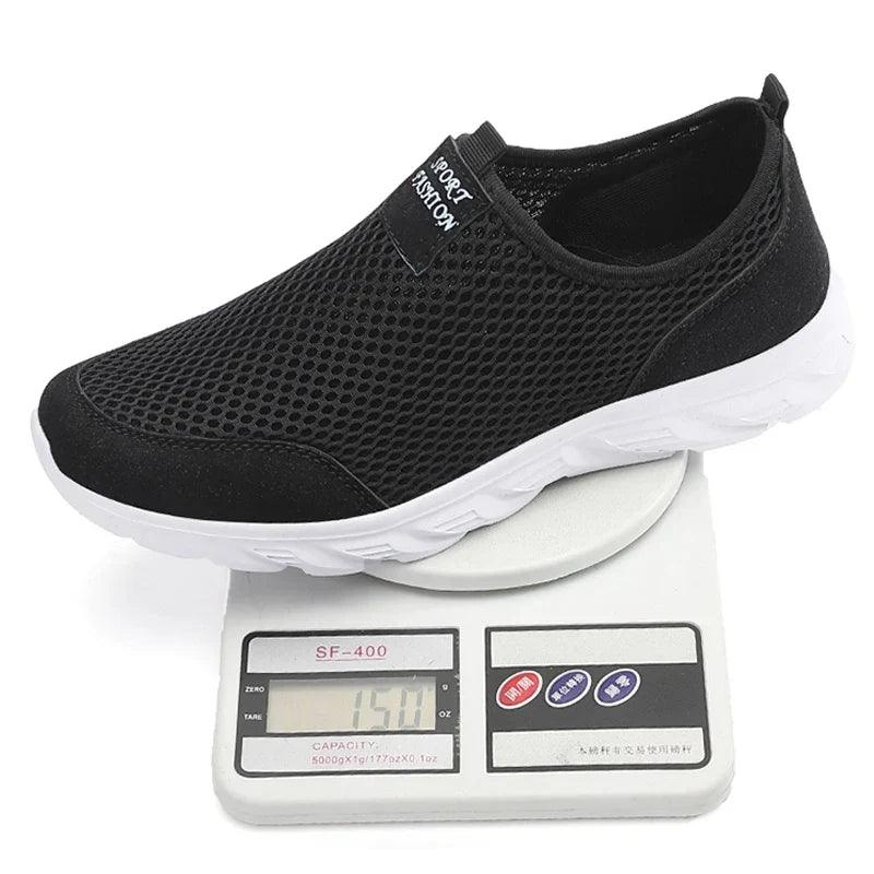 Men's Lightweight Breathable Slip-On Casual Sneakers – Anti-Slip Outdoor Walking Shoes (EU 39-47)