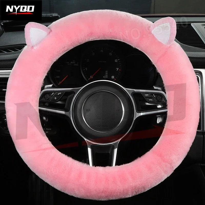 Plush Wool Steering Wheel Cover, Cartoon Frog Short Fur Car Wheel Protector, Fits 35–42 cm (13.8–16.5 in)
