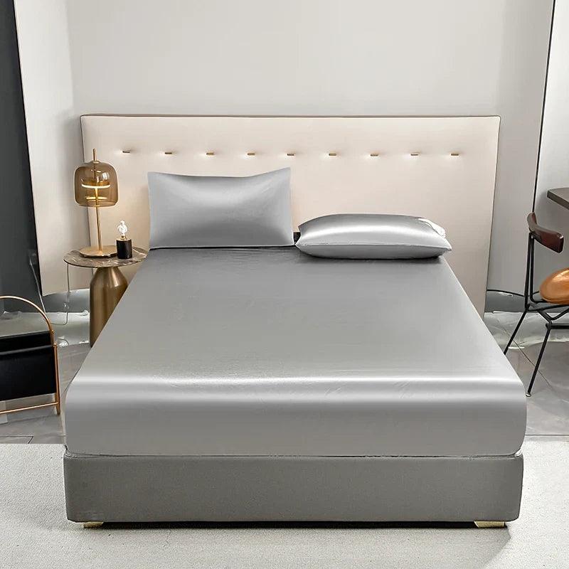 Waterproof Fitted Mattress Sheet with Elastic Band – Anti-Slip Polyester, Fits 20–30 cm (8–12 in) Mattresses, Multiple Sizes, Black/Gold/White