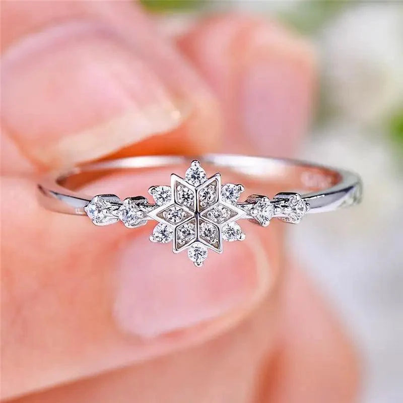 Fashion Luxury 925 Sterling Silver Snowflake Ring  - 2021 Trending Fashion Jewelry for women Wedding Band Ring Promise Love Engagement Rings