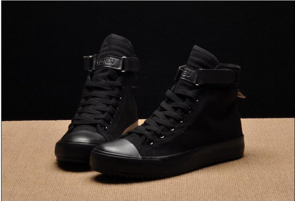Fashion New Mens Light Breathable Canvas Casual Black White  High Top Solid Color Sneakers Shoes Vulcanized Mens Sports Walking Jogging Non Slip Athletic Sneakers