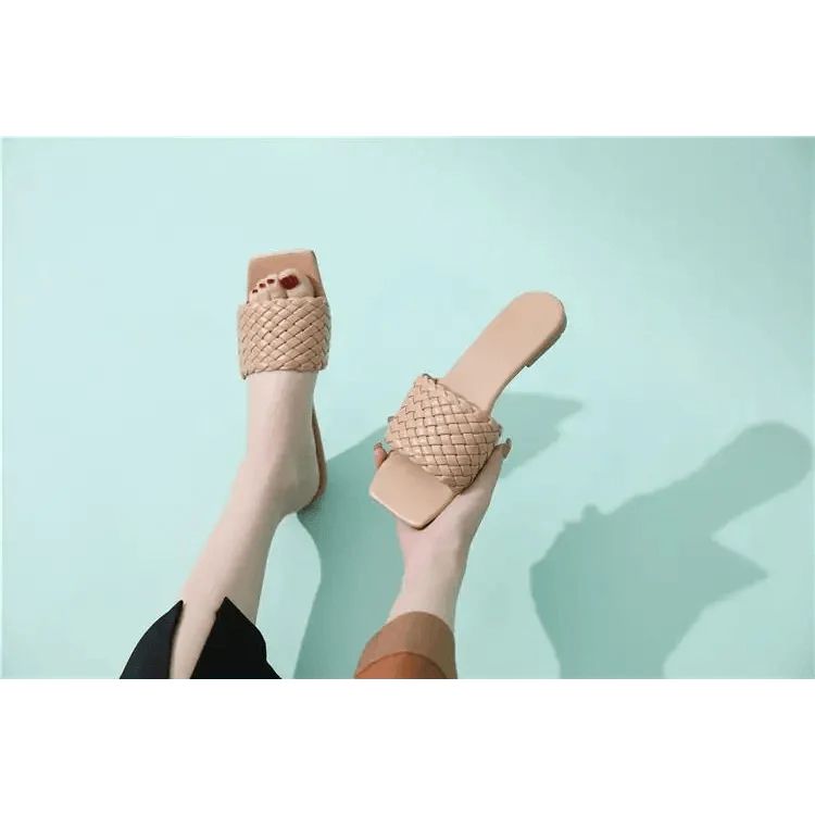 Fashion Outdoor Charming Open-Toe Women Slippers Casual Beach Flip Flops Women Comfortable Sandals