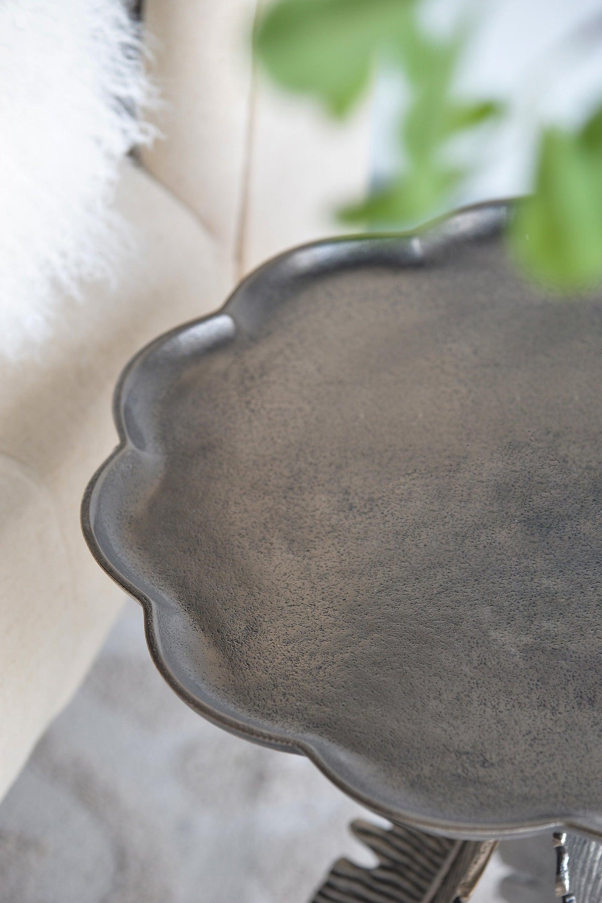 Silver Leaf Antique Aluminum Accent End Table