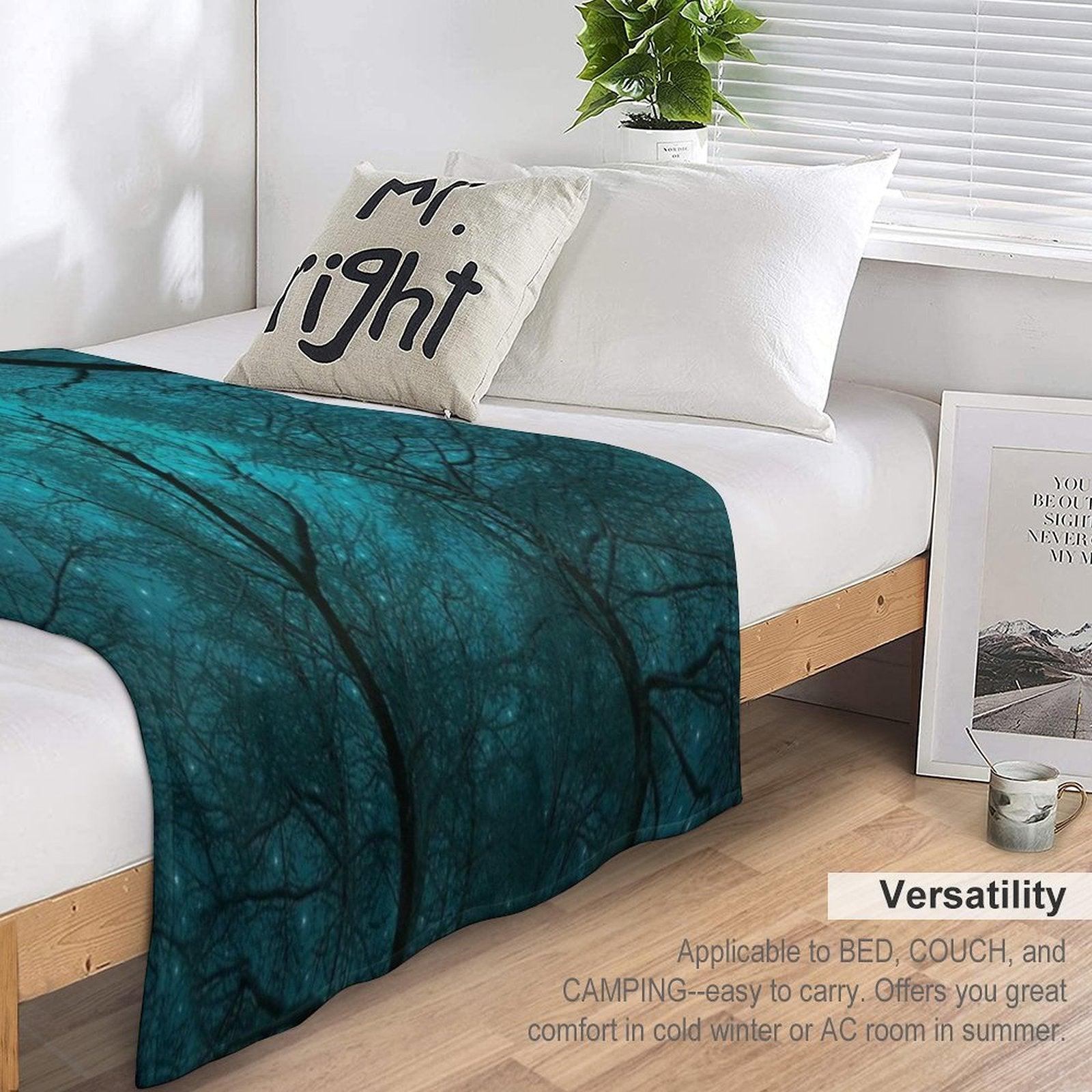 Simply Stare Upward Throw Blanket