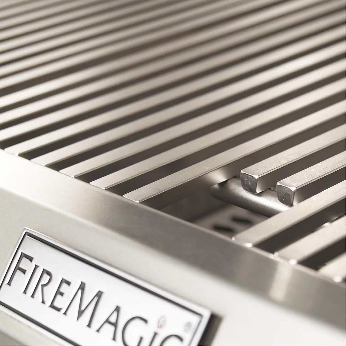 Fire Magic Choice 30-Inch Multi-User Built-In Grill With Analog Thermometer [CM540I-RT1N/P] (SAK91748)