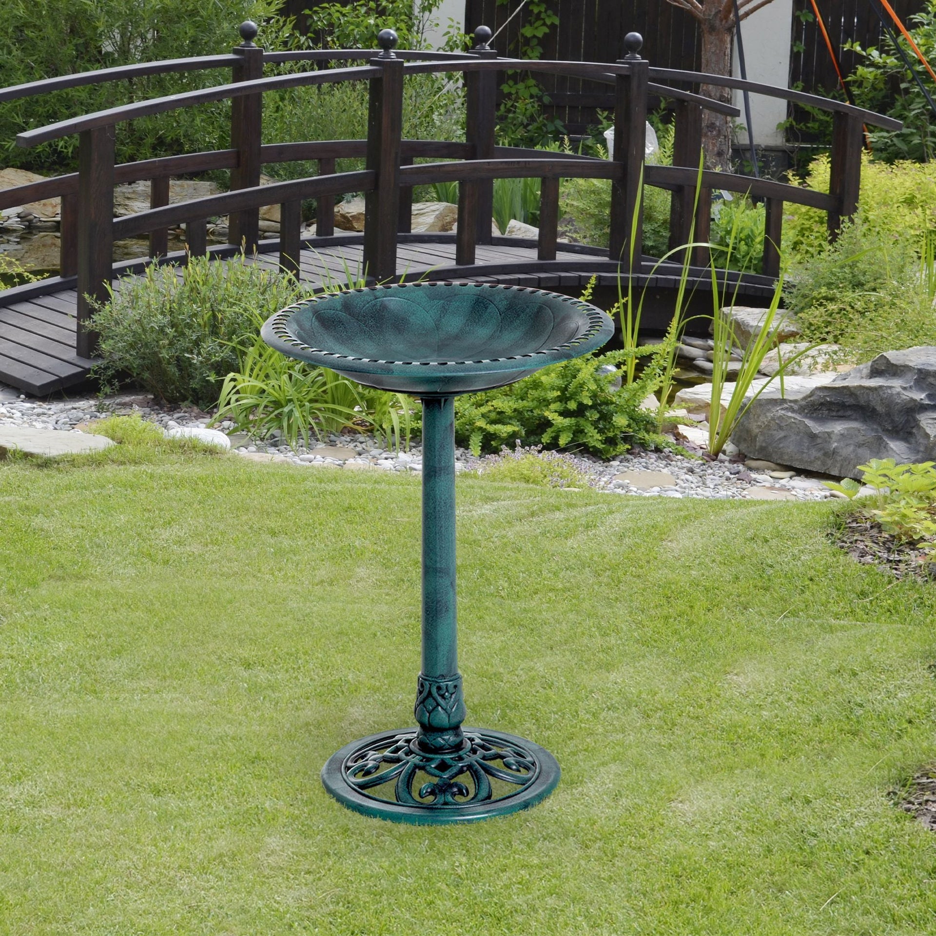 Resin Bird Bath Green Verdigris Pedestal 27 Inch