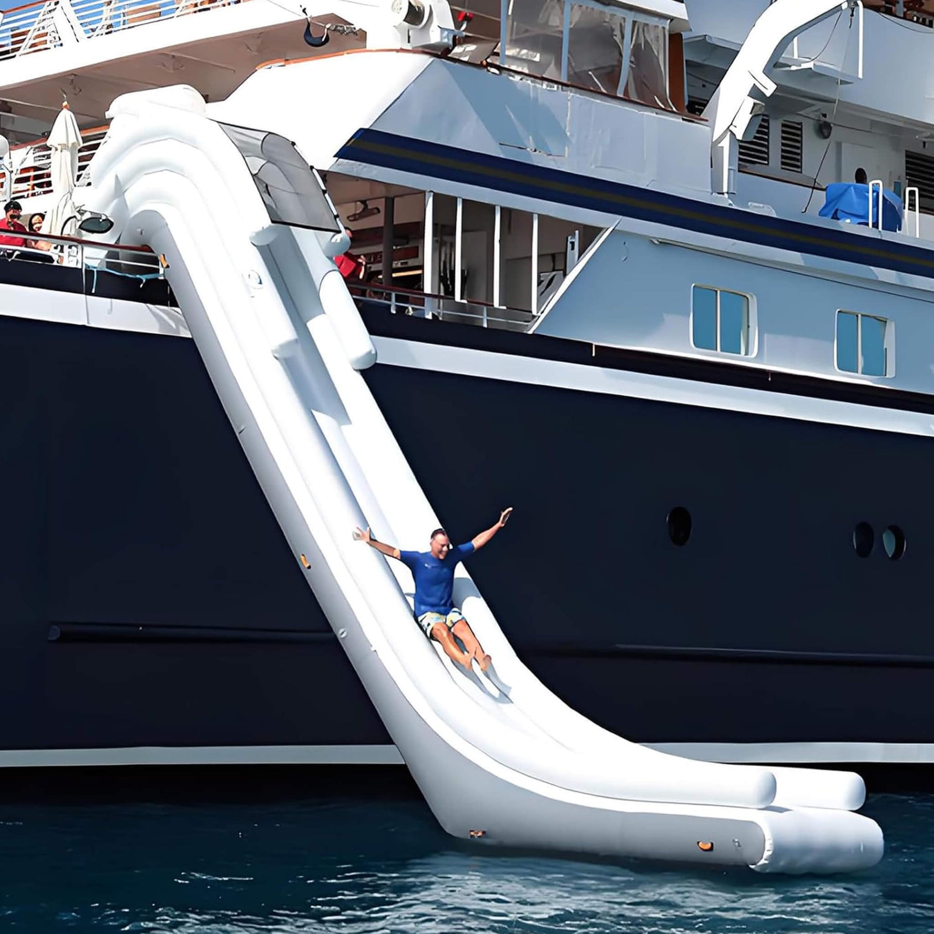Giant Inflatable Luxury Yacht Slide With Air Pump And Protection Net (SAK43586)
