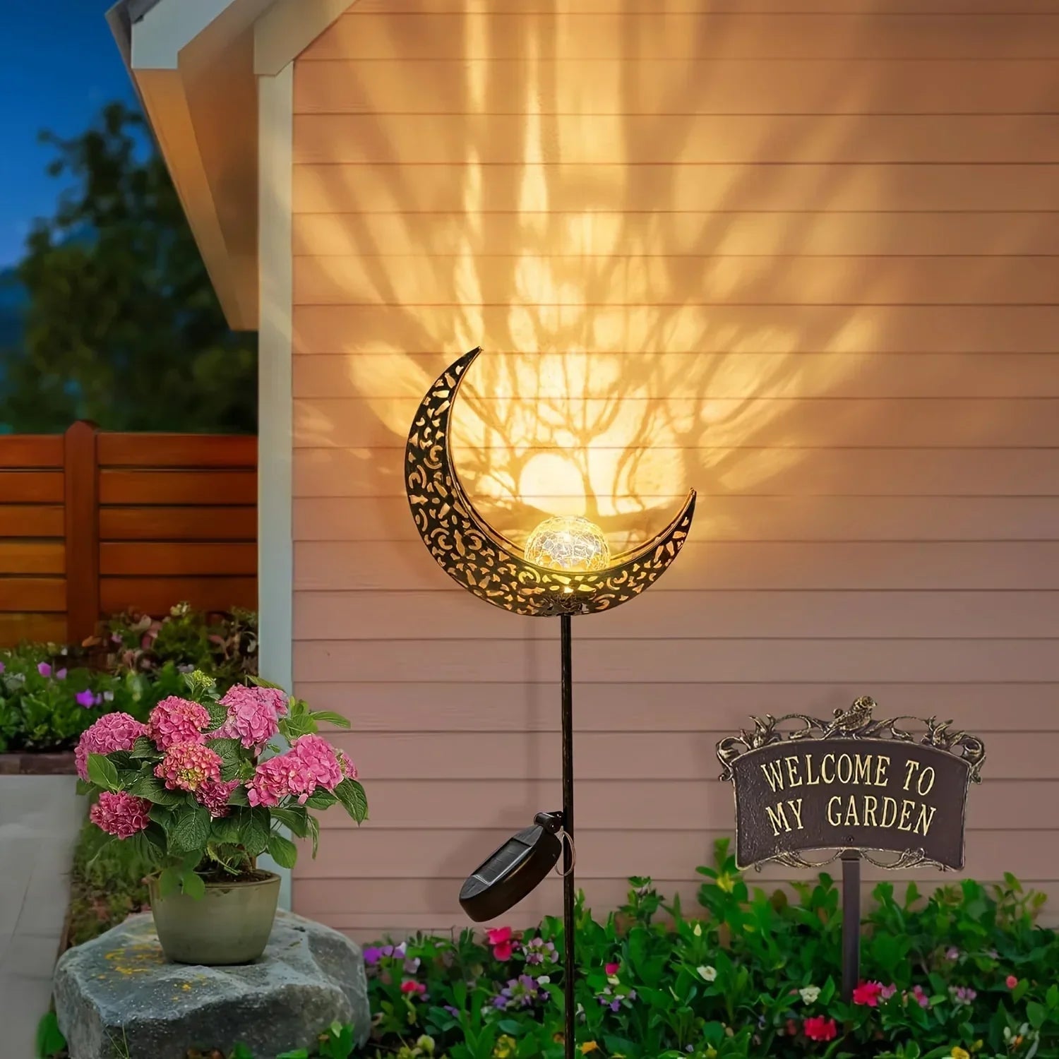 Glass Solar Garden Light - Cracked Sphere
