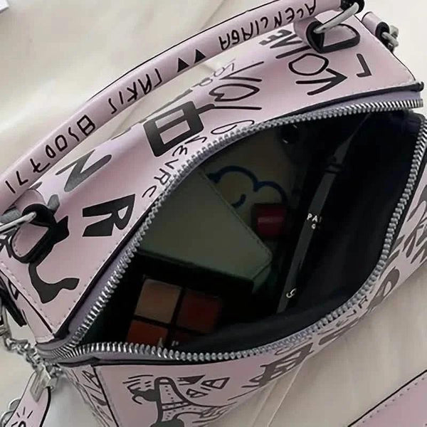 Graffiti Trendy Chain Crossbody Bag for Women