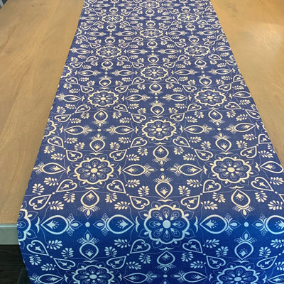 Granada Table Runner