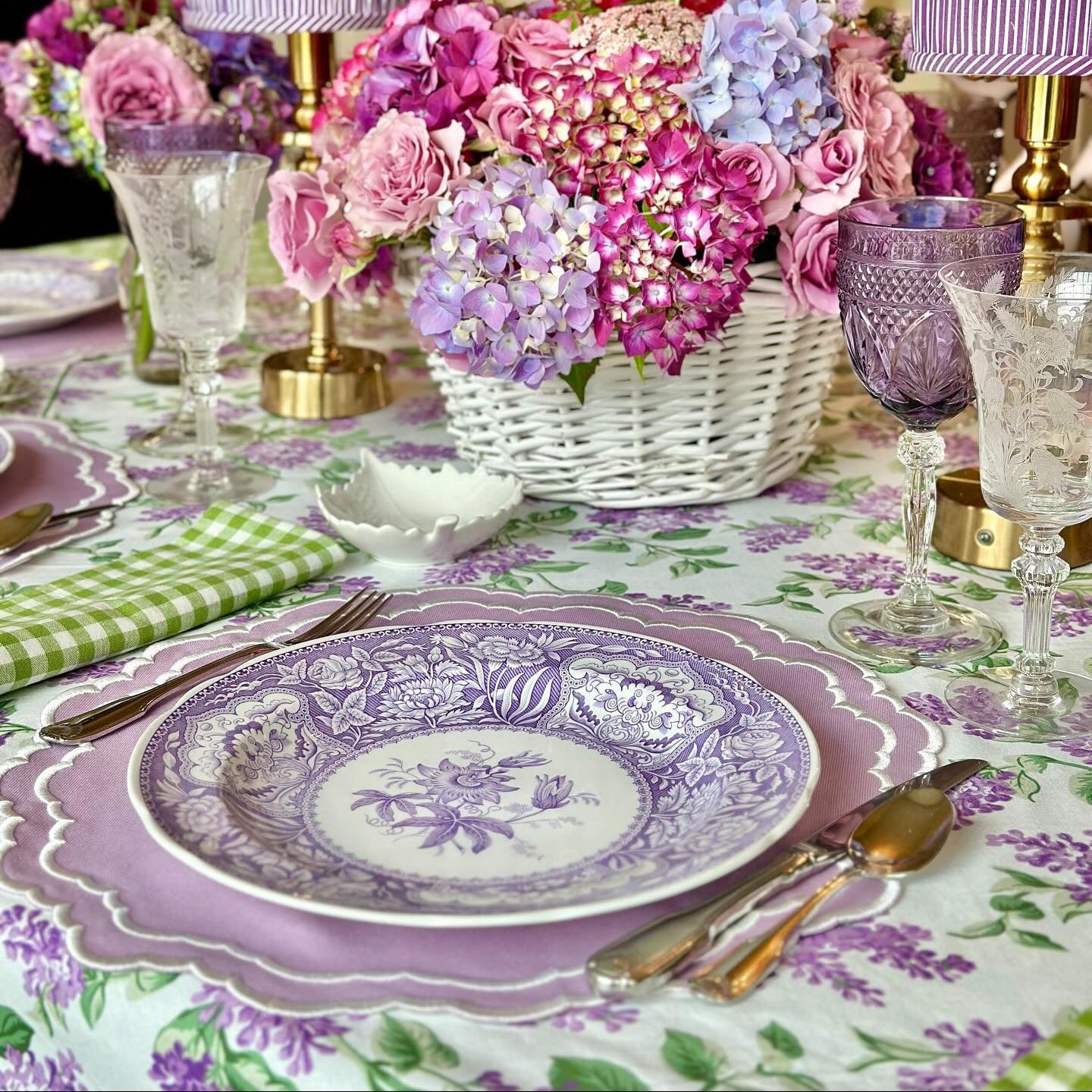 GRATITUDE LILAC ROUND FABRIC PLACEMAT (Set Of 4)