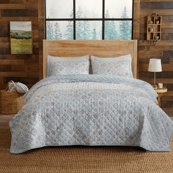 3 Piece Snowflake Quilt - Nova Collection Great Bay Home