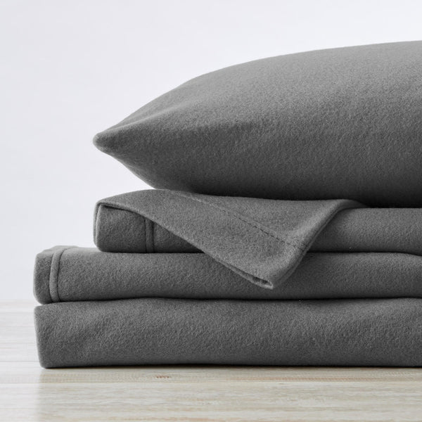 4-Piece Solid Fleece Sheet - Christina Collection