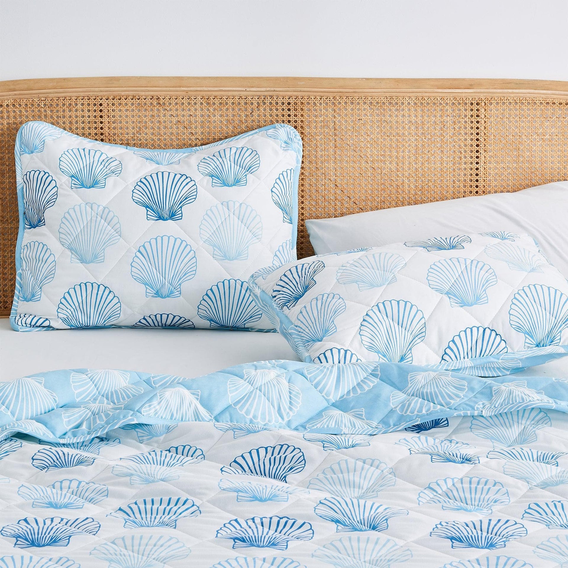 Coastal Blue Seashell Quilt Set - Cersi Collection
