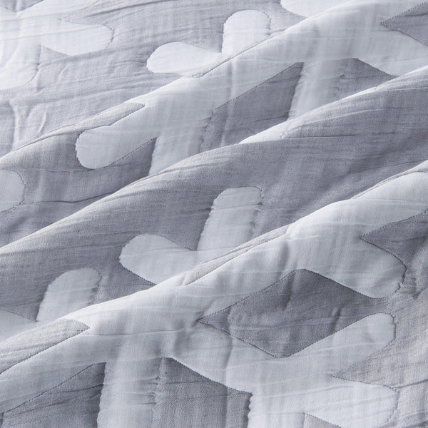 Matelassé Snowflake Quilt Set - Nino Collection