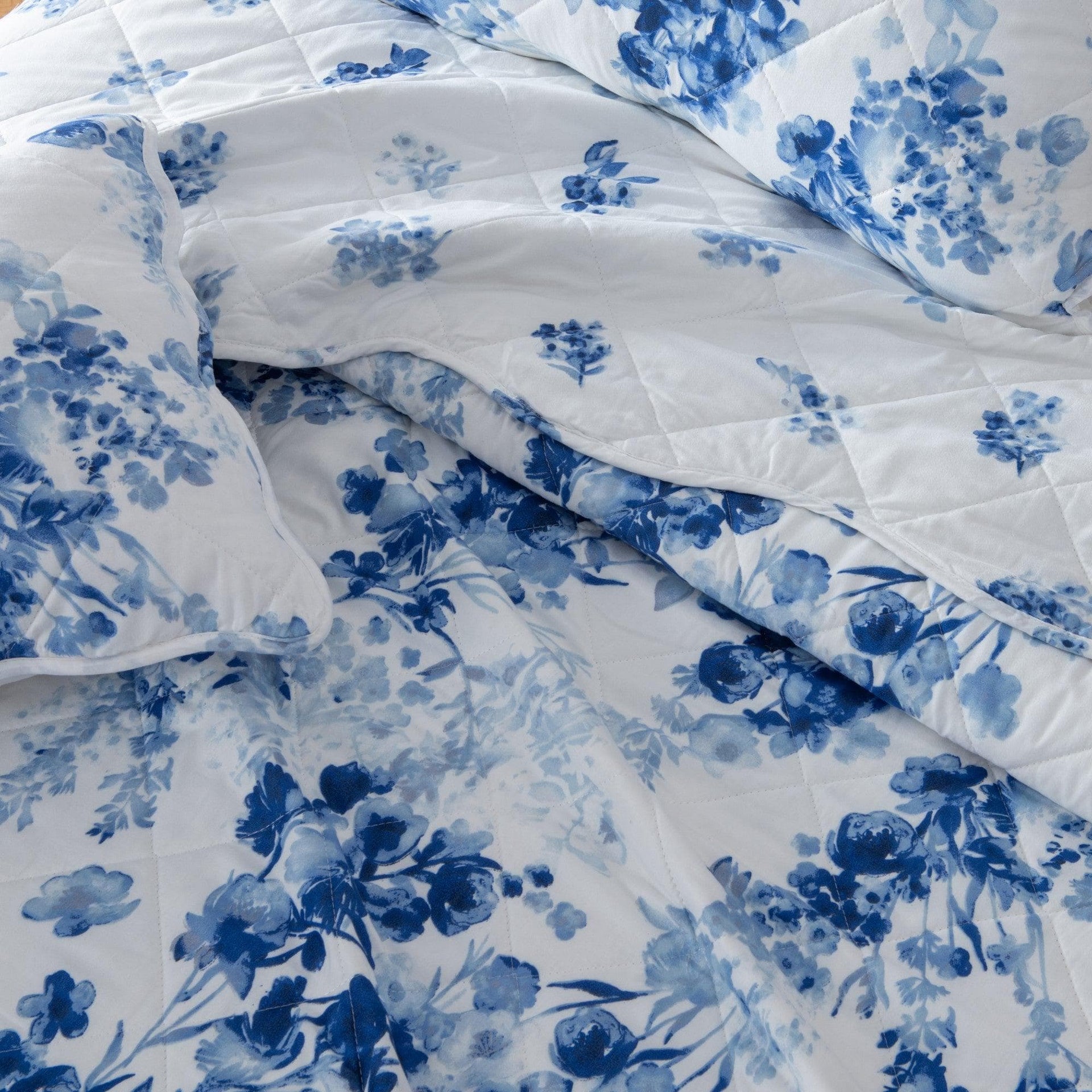 Watercolor Leaves 3 Piece Quilt Set - Jacqueline Collection