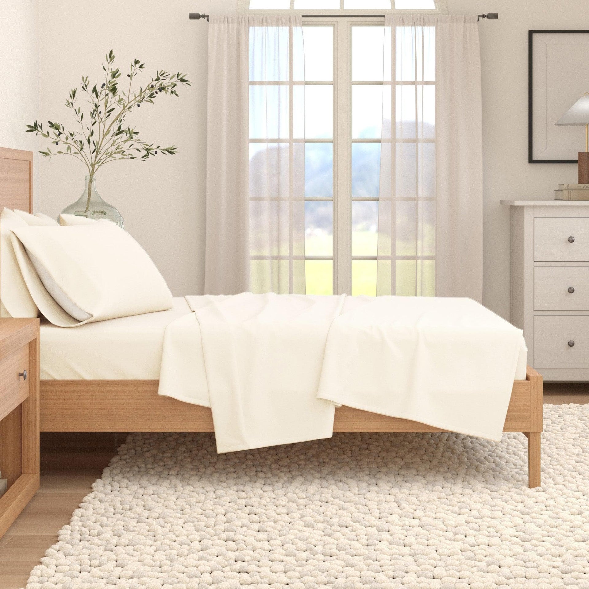 4-Piece Cotton Solid Flannel Sheet - Nordic Collection