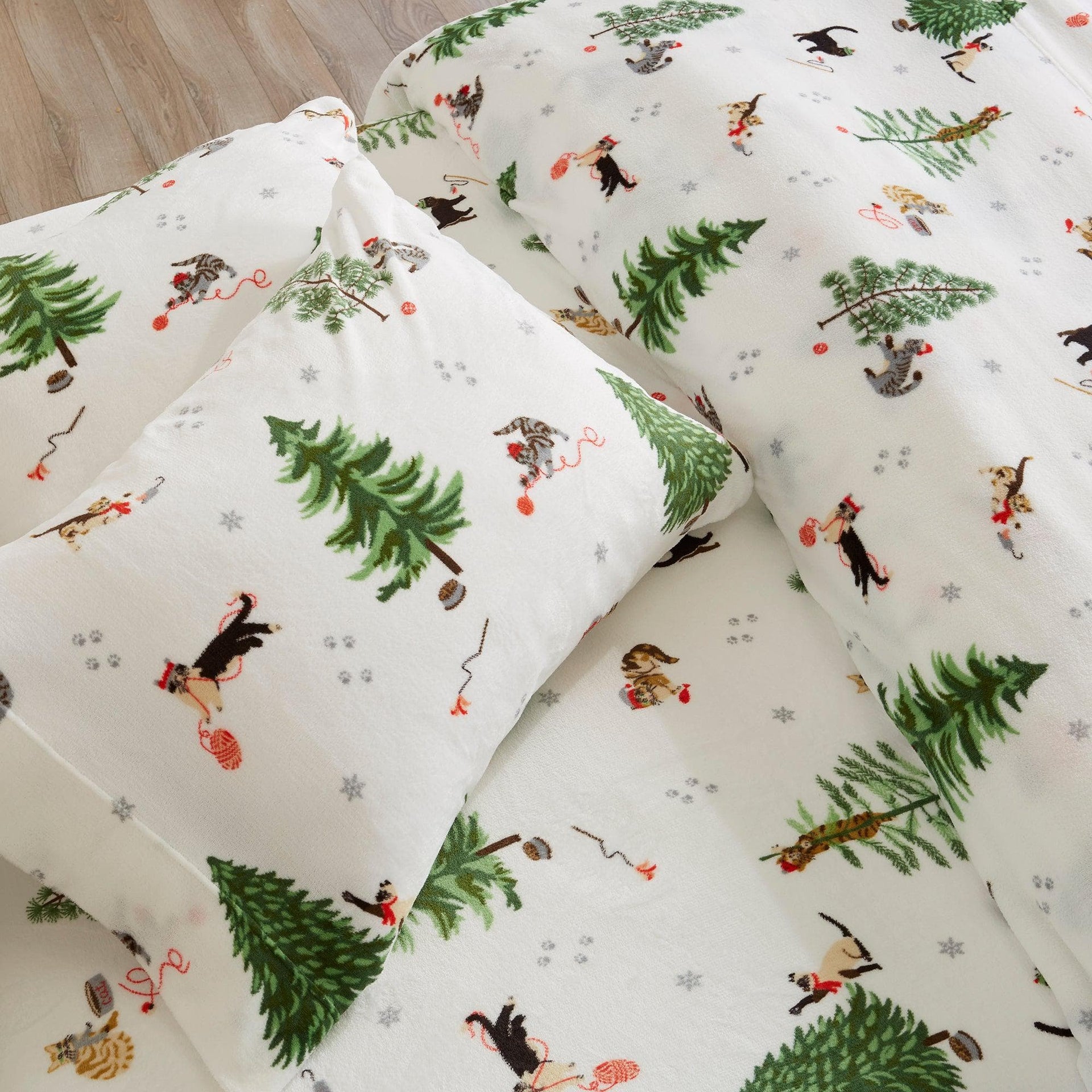 4-Piece Printed Plush Sheet - Velvet Luxe Collection