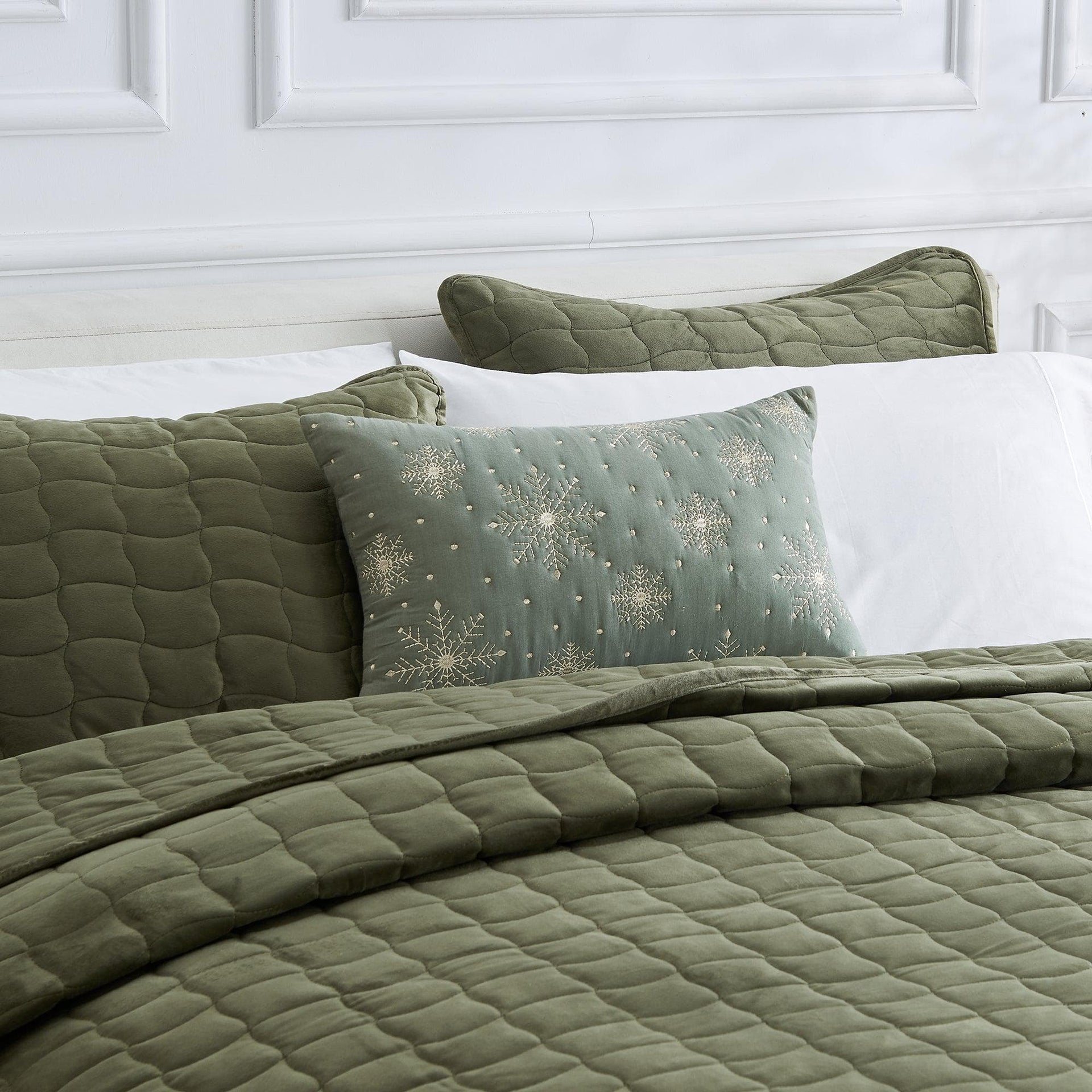 Holiday Throw Pillow - Jubilee Collection